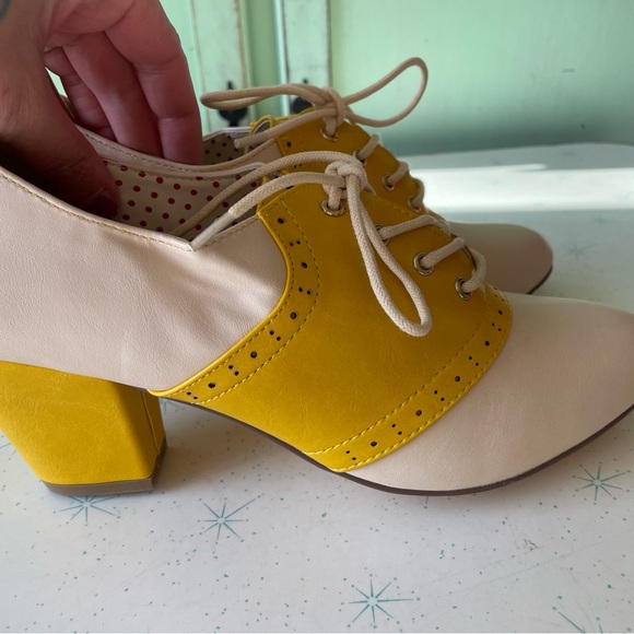 Brand new BAIT footwear women’s size 10 saddle oxfords heels yellow and cream - Picture 4 of 6